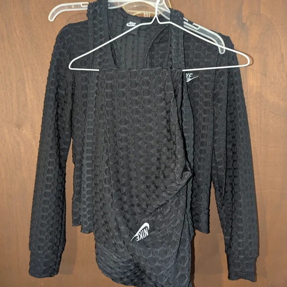 Nike Black Textured Jacket and Scarf Set - Picture 1 of 4